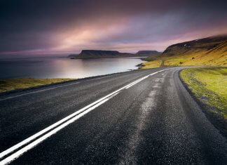 What are the top stops and attractions on Iceland's southern Ring Road?