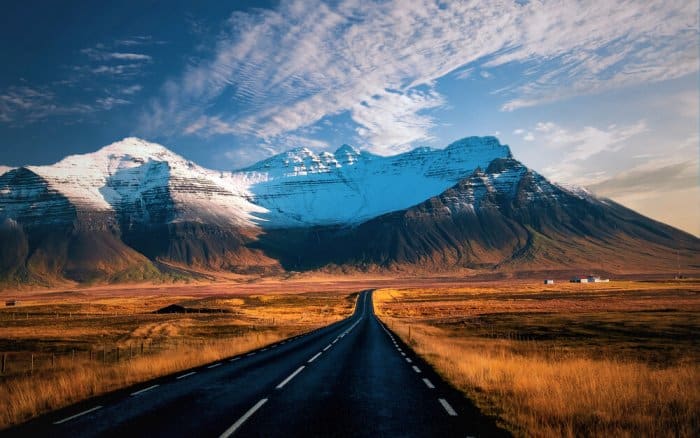 How long does it takes to drive around Iceland's Ring Road?