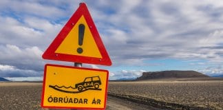 Óbrúadar ár is a special road sign in Iceland