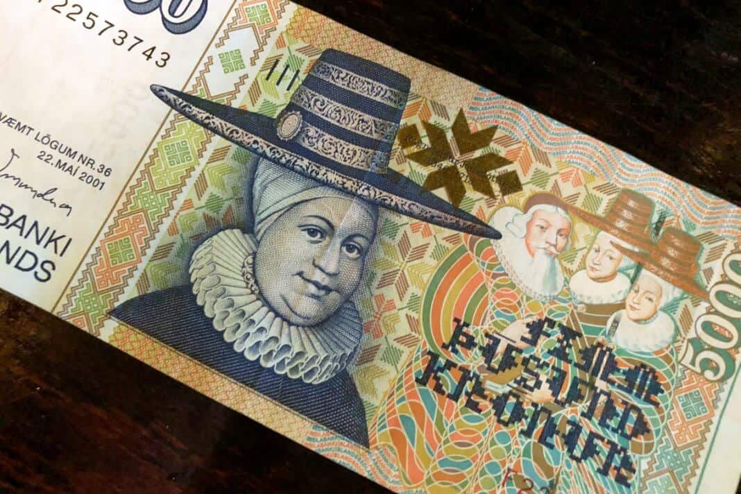 icelandic krona travel money card