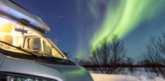 Iceland Northern Lights tour by campervan